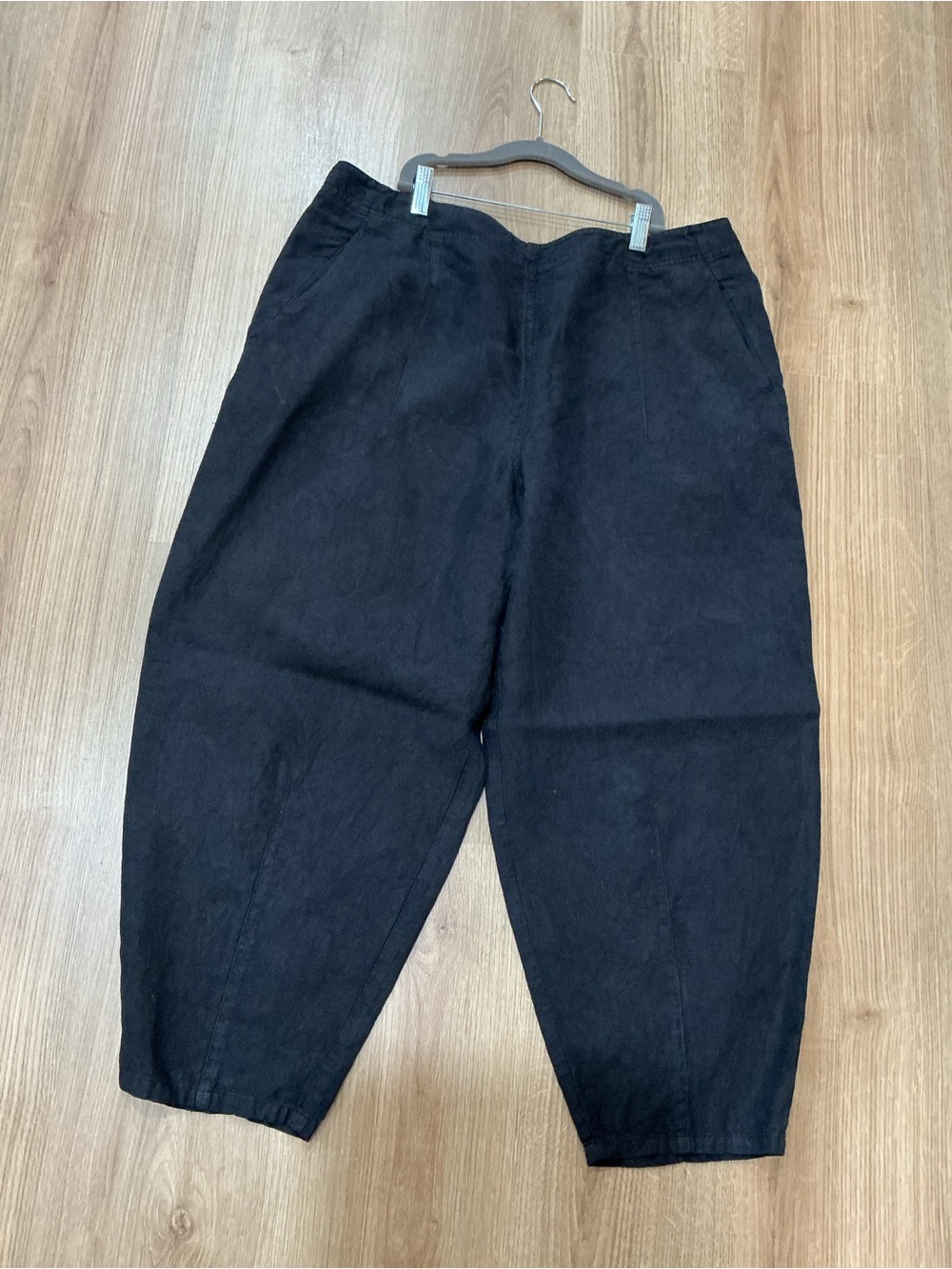 Poetry women’s black linen barrel pants size 14